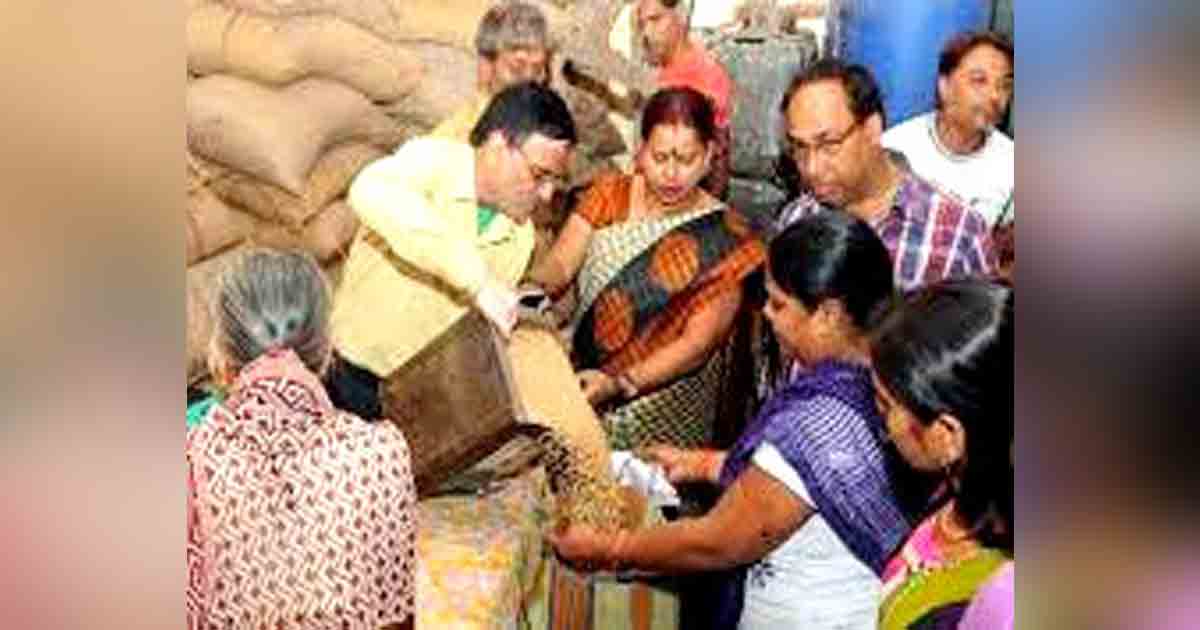 ত্রাণ বিতরণের ছবি তোলা নিষেধ রাজস্থানে