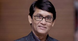 চরাঞ্চলের মানুষের পাশে করোনামুক্ত আজিজুল হাকিম