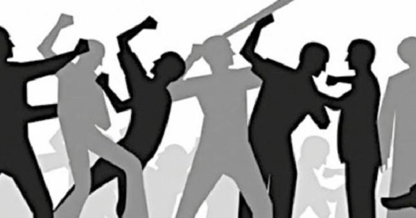 রাঙ্গুনিয়ায় পিতাকে মেরে আহত করল দুই সন্তান