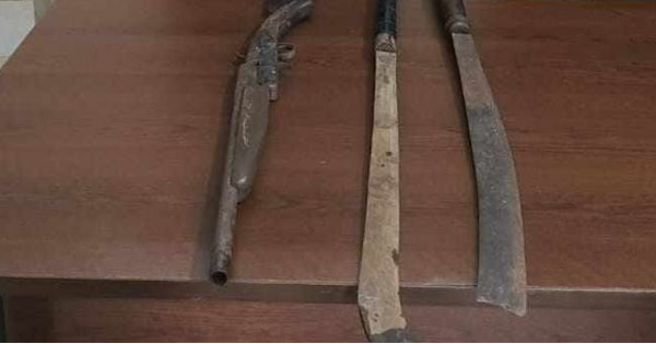 পেকুয়ায় পুকুর থেকে দেশীয় অস্ত্র উদ্ধার