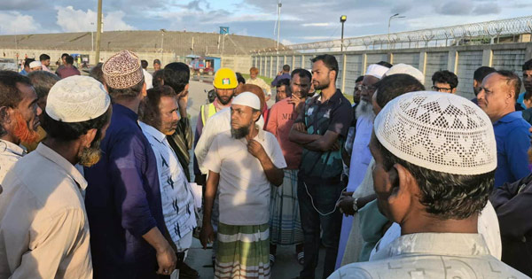 মাতারবাড়ি কয়লাবিদ্যুৎ প্রকল্পে ক্ষতিগ্রস্তদের ক্ষতিপূরণ দাবিতে সভা পণ্ড