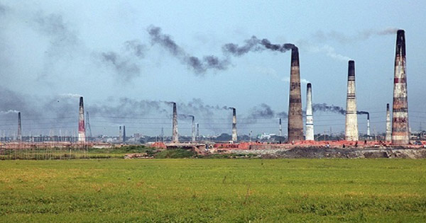 বান্দরবানে অবৈধ ইটভাটার কার্যক্রম বন্ধ ঘোষণা