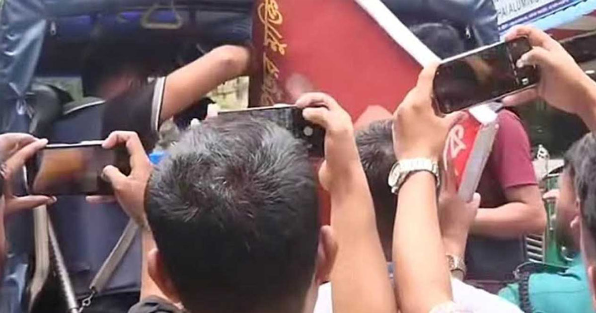 চট্টগ্রামে শোভাযাত্রায় চিন্ময় কৃষ্ণের মুক্তির দাবিতে স্লোগান, আটক ৬