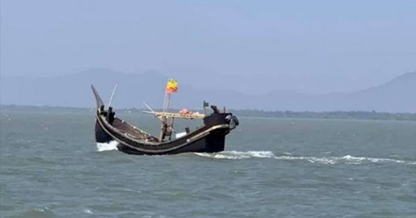 দুটি ট্রলারসহ ১৪ জেলেকে ধরে নিয়ে গেছে আরাকান আর্মি