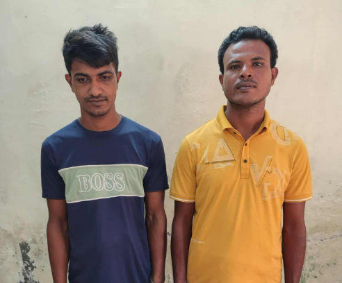 অনোয়ারায় দুর্ধর্ষ চুরি, স্বর্ণালংকার উদ্ধারসহ আটক ২