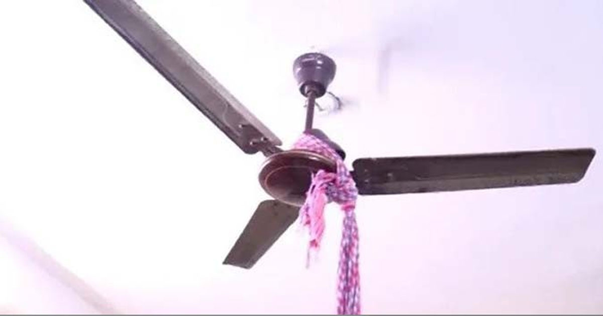 সীতাকুণ্ডে সিলিং ফ্যানের সঙ্গে ঝুলছিল যুবকের লাশ