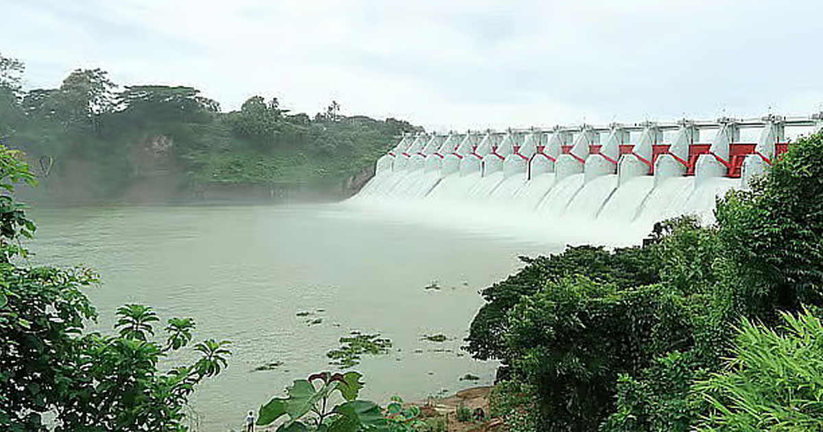 কাপ্তাই হ্রদের পানি বিপৎসীমার ওপরে, খোলা হল ১৬ জলকপাট