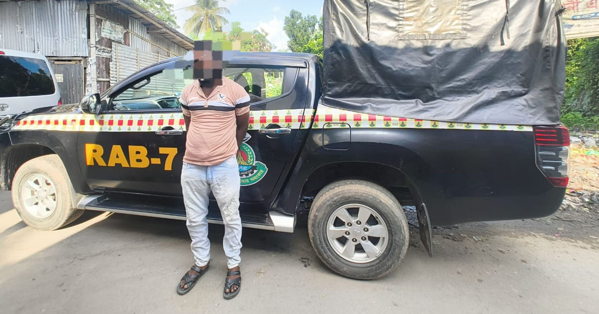 সন্দ্বীপ থানা হত্যা মামলার আসামি গ্রেপ্তার