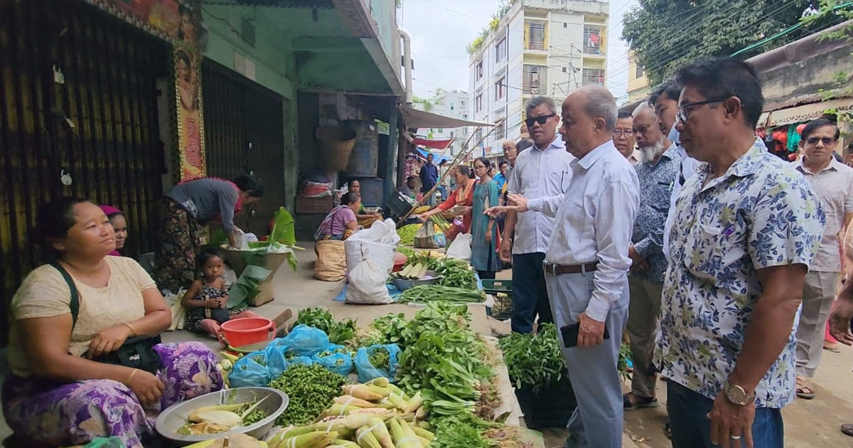 বান্দরবানে মারমা বাজারে অবৈধ টোল আদায় বন্ধের নির্দেশ