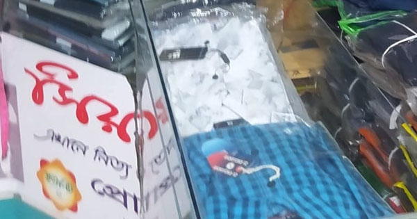 মিরসরাইয়ে তিন ব্যবসা প্রতিষ্ঠানে চুরি, অর্থ ও মালামাল লুট