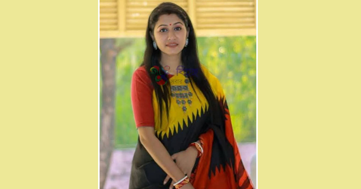 চট্টগ্রামে পার্লার থেকে নারীর ঝুলন্ত মরদেহ উদ্ধার, মিলল চিরকুট