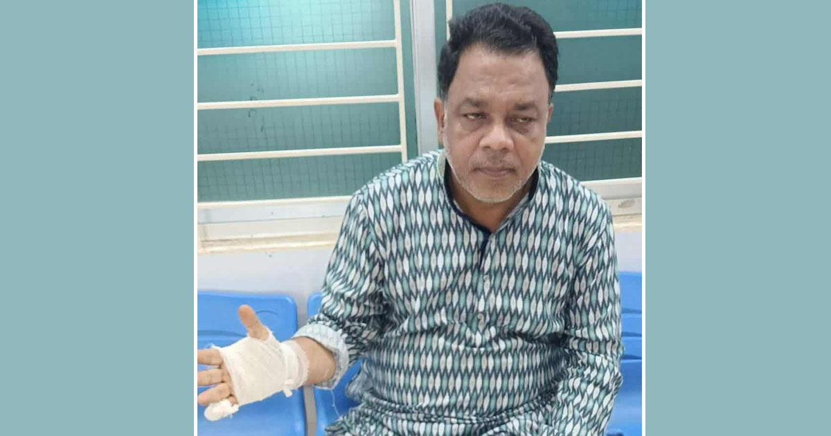 চকরিয়ায় বিএনপি নেতাকে ছুরিকাঘাত