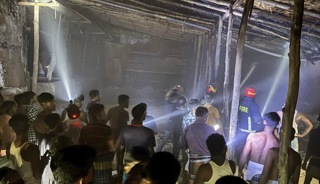 পটিয়ায় দুই লবণ মিলে অগ্নিকাণ্ড, ক্ষতি ২০ লাখ টাকা