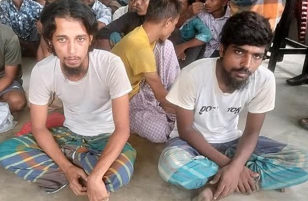 টেকনাফে ৩ মানবপাচারকারী আটক, উদ্ধার ৮৪ ভুক্তভোগী