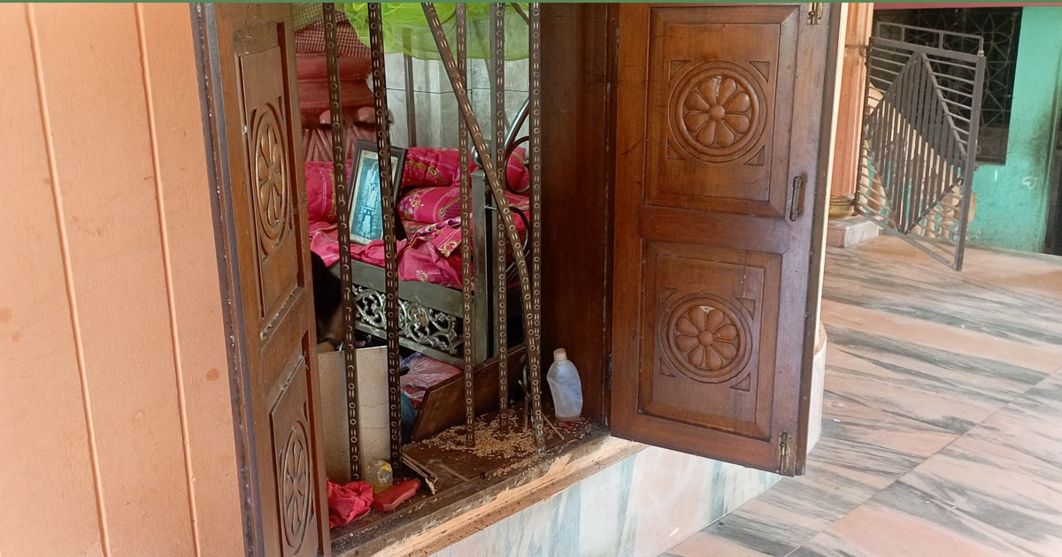 রাউজানে মন্দিরের দানবাক্স ভেঙে স্বর্ণালঙ্কার-টাকা চুরি