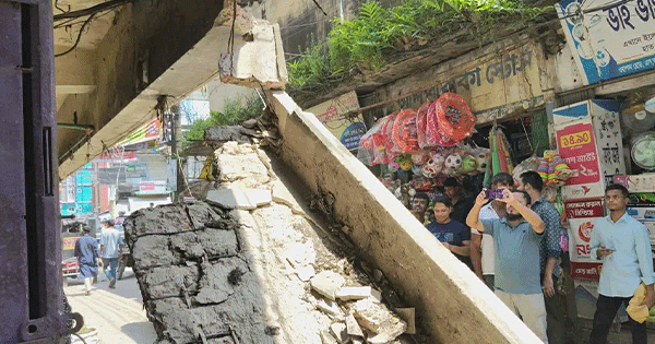 চকরিয়ায় মার্কেটের দেয়াল ভেঙে ব্যবসায়ী আহত