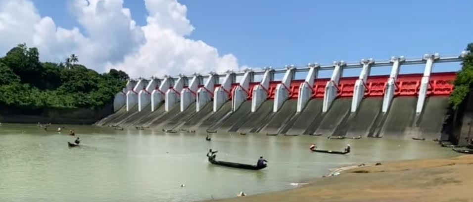 বন্ধ হল কাপ্তাই বিদ্যুৎ কেন্দ্রের ১৬টি জলকপাট