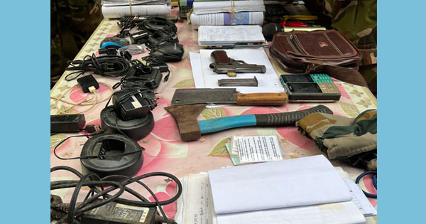 খাগড়াছড়িতে ইউপিডিএফের আস্তানা থেকে অস্ত্র ও গোলাবারুদ উদ্ধার