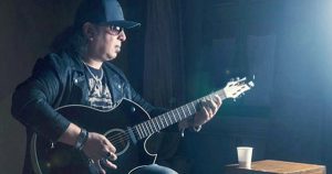 আইয়ুব বাচ্চু শুধুই অন্তর্জালে