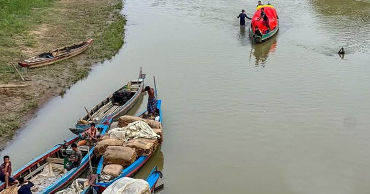 খাগড়াছড়িতে মাইনি নদী থেকে অজ্ঞাতনামা যুবকের লাশ উদ্ধার