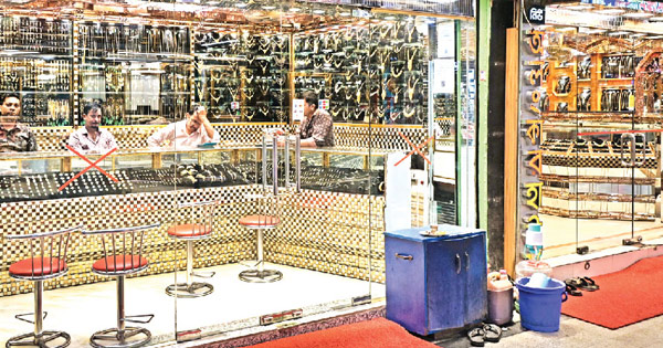 সোনার দাম বাড়াচ্ছে ‘বিয়েভীতি’