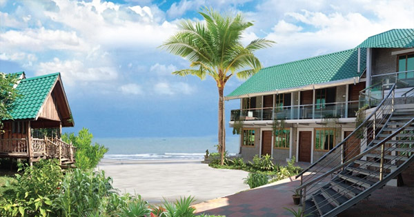 সেন্টমার্টিনে রিসোর্ট বিক্রির হিড়িক, ভিটেমাটি ছাড়ছেন স্থানীয়রা