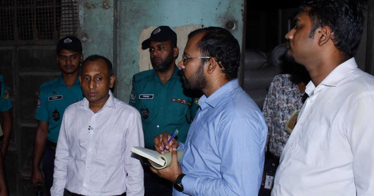 মুড়িতে ইন্ডাস্ট্রিয়াল সল্ট ব্যবহার, চট্টগ্রামে ৩ প্রতিষ্ঠানকে জরিমানা