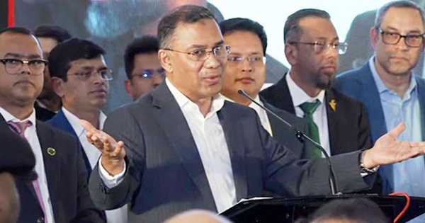 আমাকে বিদায় দিতে কেউ এয়ারপোর্টে যাবেন না: তারেক রহমান