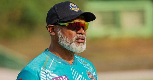 মাঠে অসুস্থ হয়ে মারা গেলেন ঢাকার সহকারী কোচ