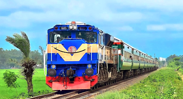 ট্রেনের গুরুত্বপূর্ণ ৬ রুটে ভাড়া বাড়ল