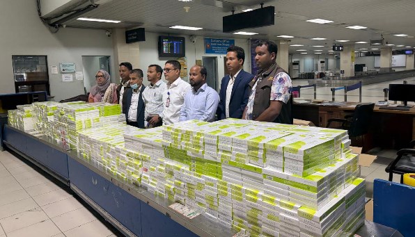 শাহ আমানত বিমানবন্দরে ৩০ লাখ টাকার সিগারেট জব্দ