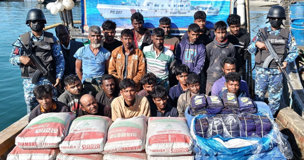 মায়ানমারে পাচারকালে সিমেন্টবোঝাই দুটি ট্রলারসহ আটক ২৩