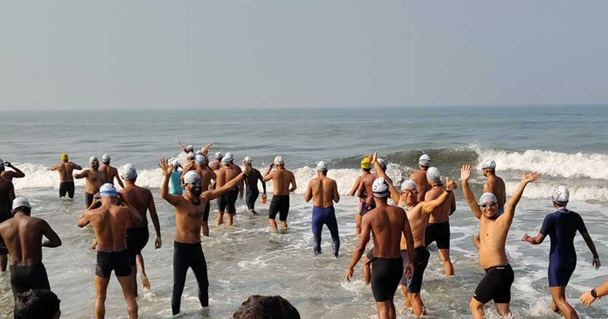 বাংলা চ্যানেল পাড়ি দিচ্ছেন ২ নারীসহ ৩৫ সাঁতারু