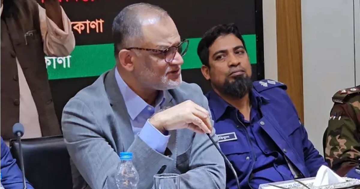 পদ্মা সেতুর দায় পরিশোধ করতে গিয়ে চালের দাম ২০ টাকা বেড়েছে: বাণিজ্য উপদেষ্টা