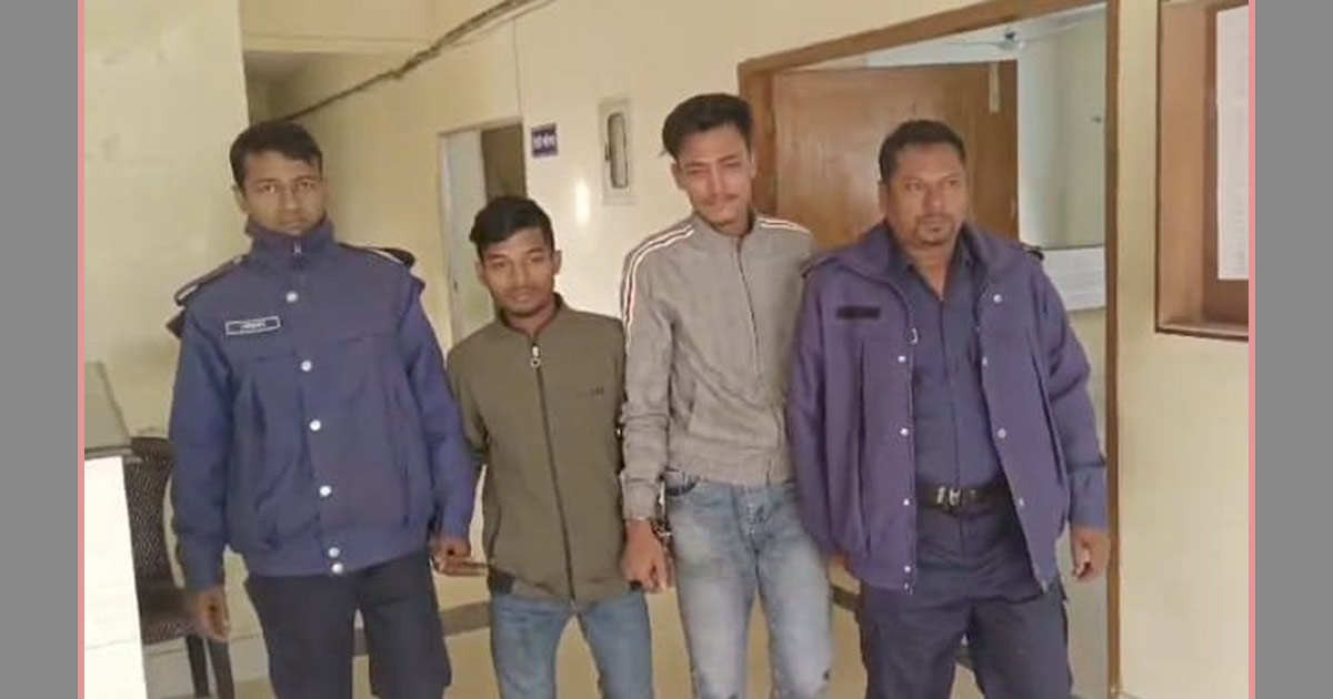 বাঁশখালীতে ইয়াবাসহ দুই যুবক গ্রেপ্তার, মোটরসাইকেল জব্দ