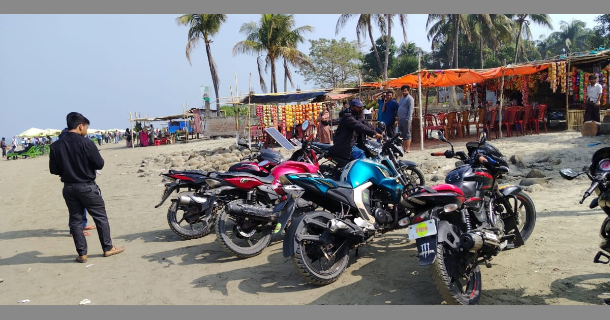 সেন্টমার্টিনে ভ্রাম্যমাণ আদালতের অভিযানে ৭টি মোটরসাইকেল জব্দ