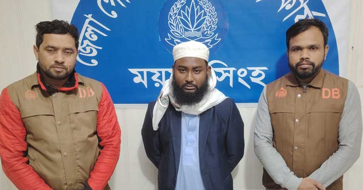 দিপু হত্যা: লাশ পোড়ানোয় ‘নেতৃত্ব’ দেওয়া যুবক গ্রেপ্তার