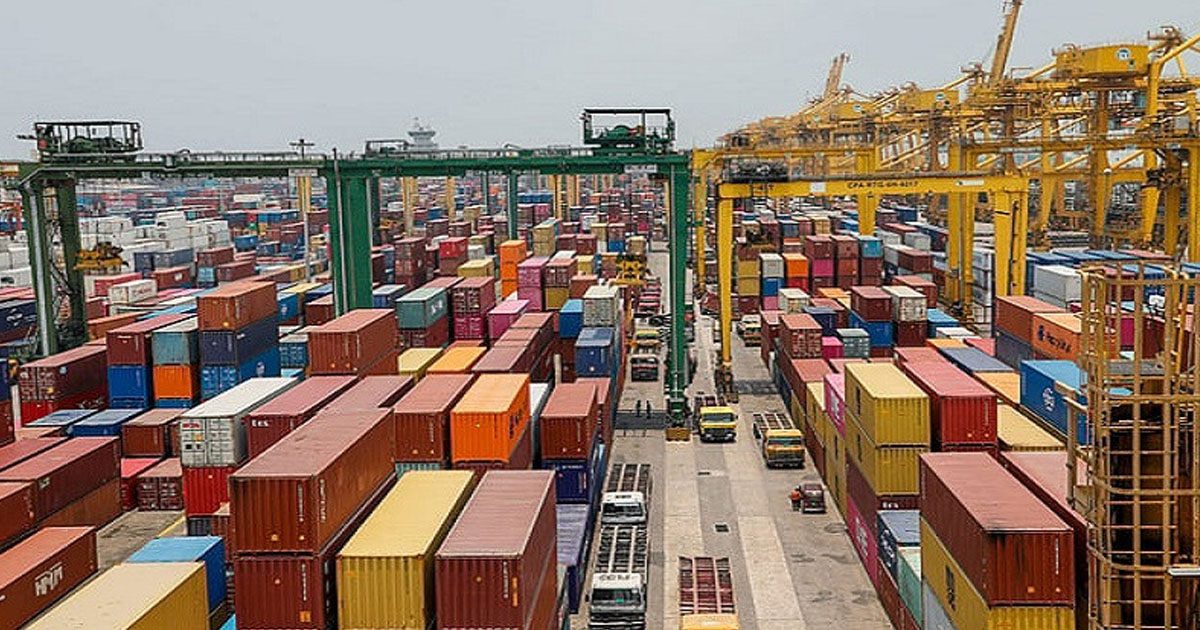 চট্টগ্রাম বন্দরে লাগাতার ধর্মঘটে অচলাবস্থা