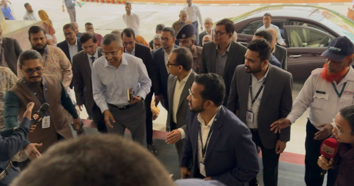 কাজে যোগ দিলেন বাংলাদেশ ব্যাংকের নতুন গভর্নর