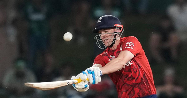হ্যারি ব্রুকের বিধ্বংসী সেঞ্চুরিতে সেমিফাইনালে ইংল্যান্ড