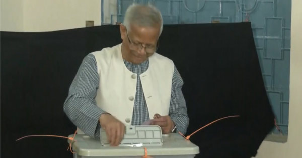 প্রধান উপদেষ্টা ড. মোহাম্মদ ইউনূস ভোট দিয়েছেন