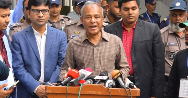 অবাধ-সুষ্ঠু-গ্রহণযোগ্য নির্বাচন উপহার দিচ্ছে সরকার: স্বরাষ্ট্র উপদেষ্টা