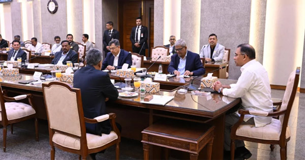 সেহরি, ইফতার ও তারাবির সময় নিরবচ্ছিন্ন বিদ্যুৎ রাখার নির্দেশ প্রধানমন্ত্রীর