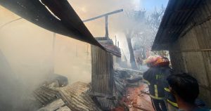 রাঙ্গুনিয়ায় আগুনে পুড়ল ৪ বসতঘর