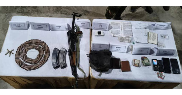 বান্দরবানে সেনা বাহিনী-সশস্ত্র গোষ্ঠীর গোলাগুলিতে নিহত ১, অস্ত্র উদ্ধার