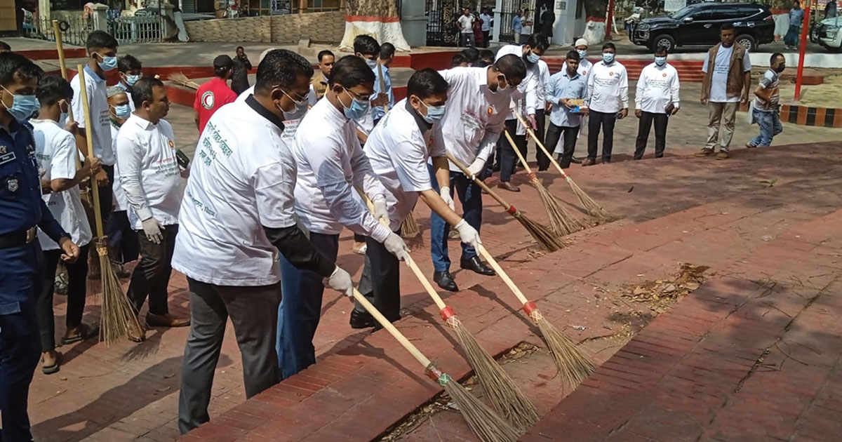 চট্টগ্রামে ডেঙ্গু মোকাবেলায় পরিচ্ছন্নতা কার্যক্রম শুরু