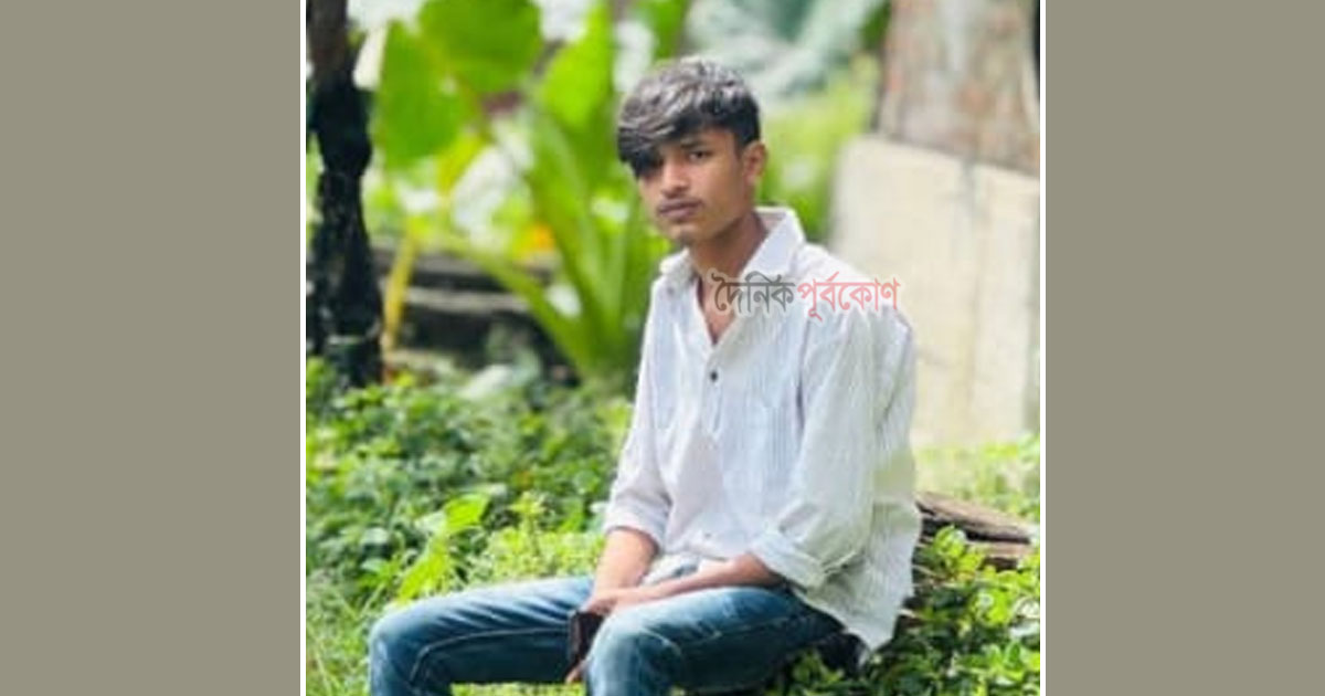 লোহাগাড়ায় কাভার্ডভ্যানের চাপায় যুবক নিহত, আহত ১