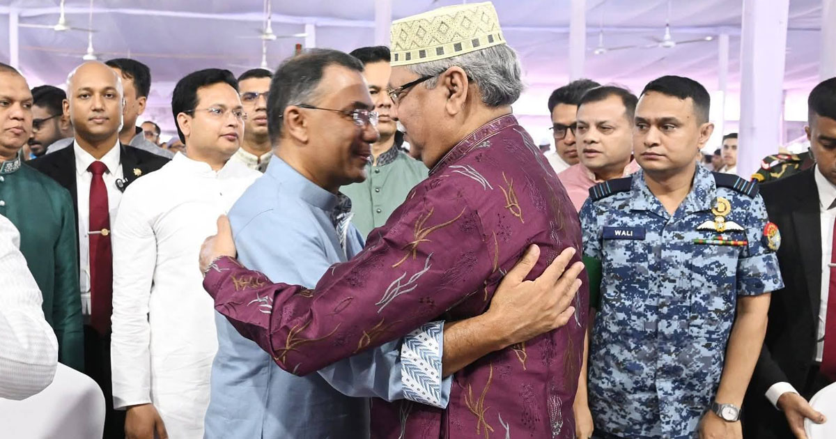 জাতীয় ঈদগাহে ঈদের নামাজ পড়লেন রাষ্ট্রপতি ও প্রধানমন্ত্রী