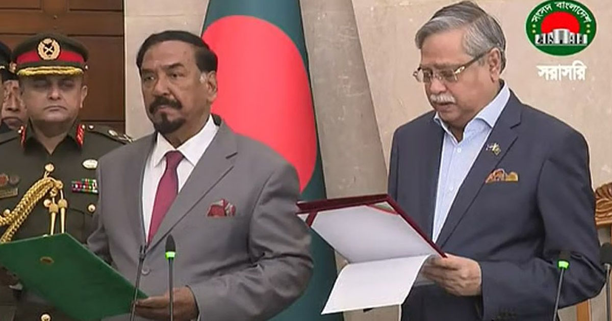 স্পিকার-ডেপুটি স্পিকারকে শপথ পড়ালেন রাষ্ট্রপতি