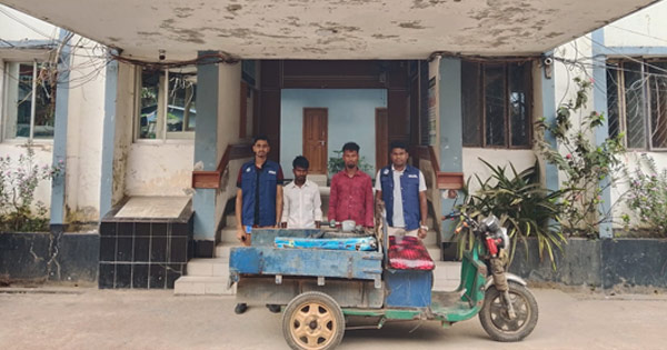 সাতকানিয়ায় চুরি হওয়া ইজিবাইক বাঁশখালী থেকে উদ্ধার, গ্রেপ্তার ২